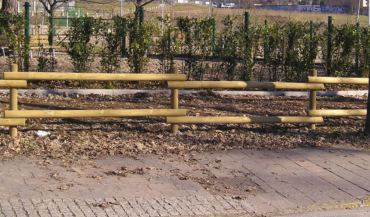 FENCE WITH HALF POSTS