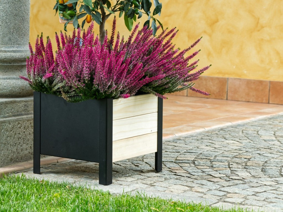 LAVENDER PLANTER CM 36X36X32H